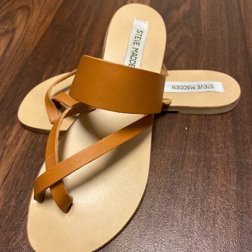 END OF SUMMER SALE! Steve Madden Brown Sandals